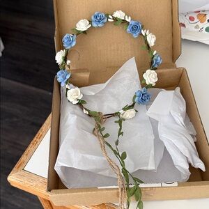 Source Unknown Blue and White Floral Headband